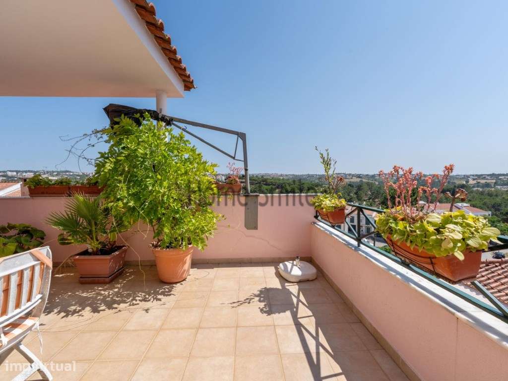 T3+1 COM 2 TERRAÇOS. ANEXO COM PISCINA-40