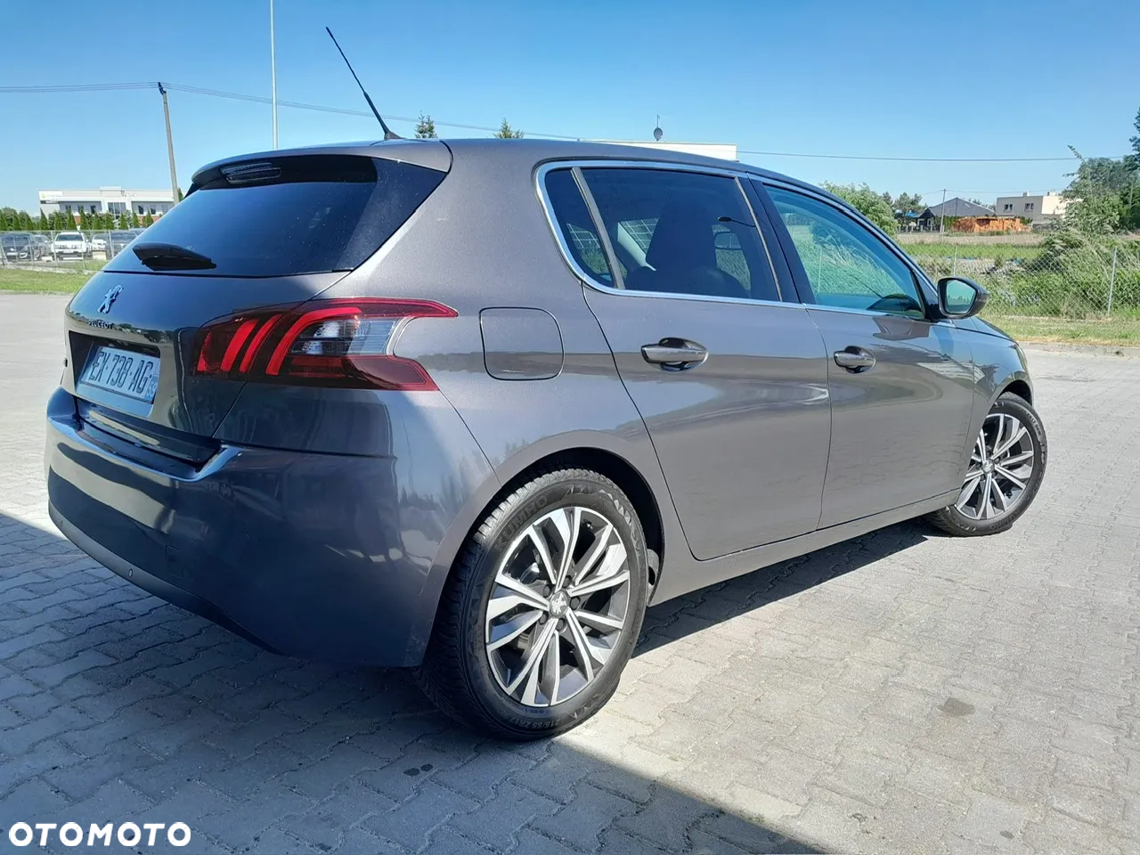 Peugeot 308 1.5 BlueHDi Allure Pack S&S - 4