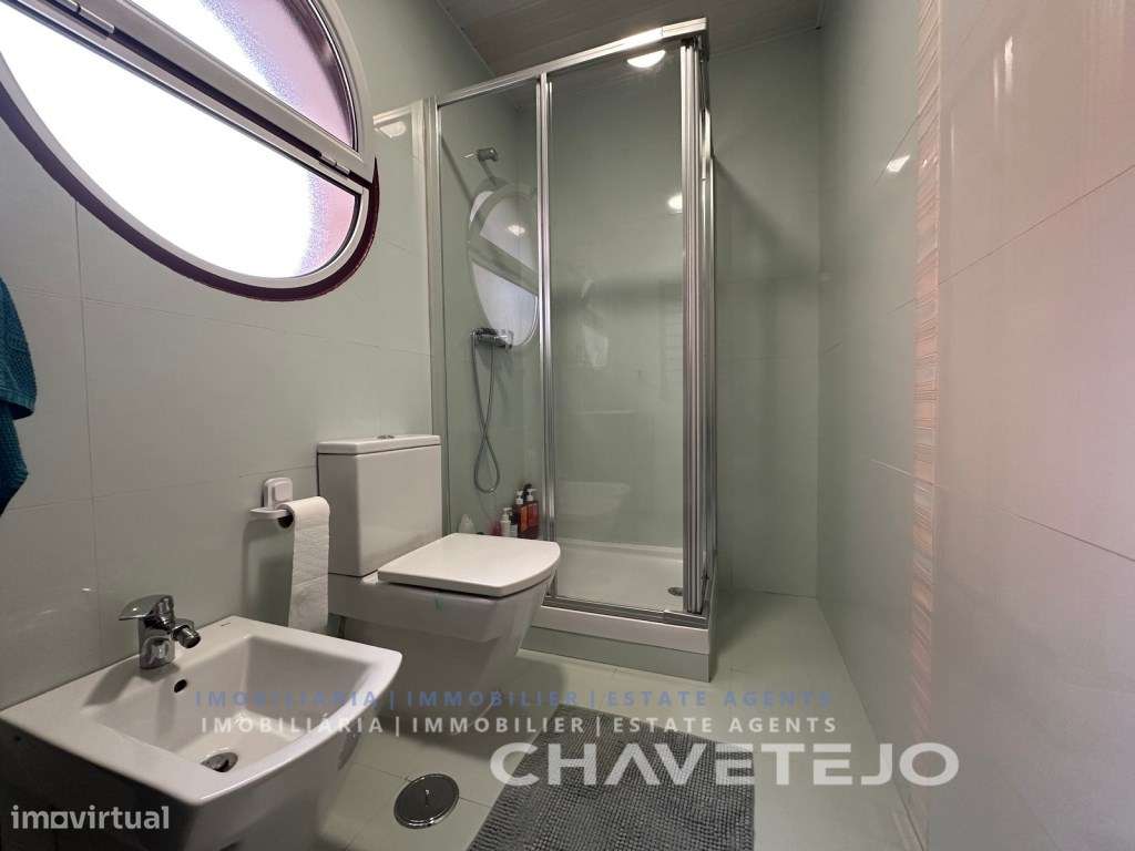 Duplex com garagem na cave em condomínio privado na bela cidade de ...-13