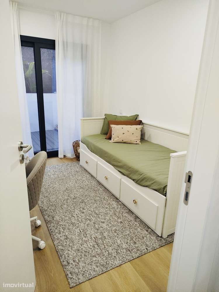 Moradia T2 térrea como nova-13