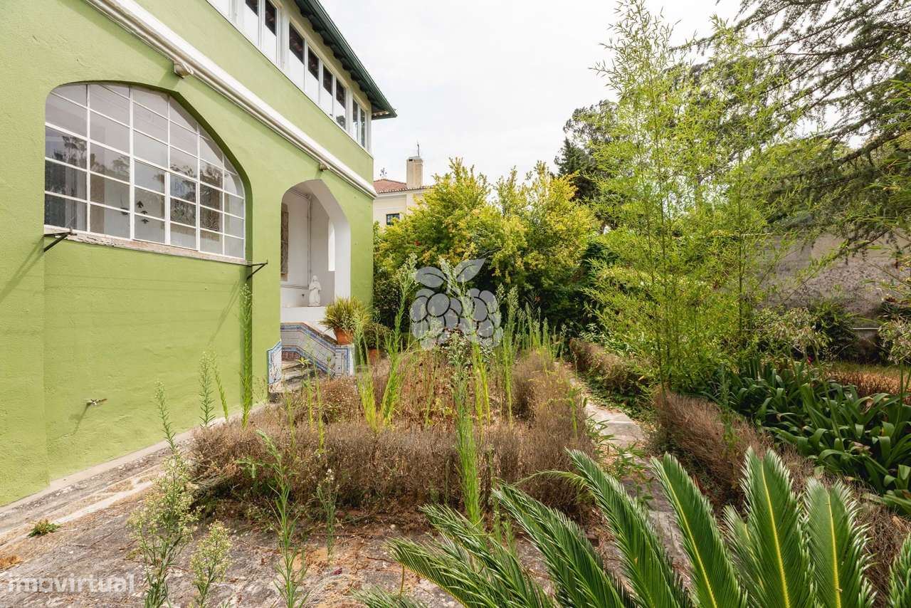 Moradia histórica T6  em Sintra com jardim, piscina e garagem-55