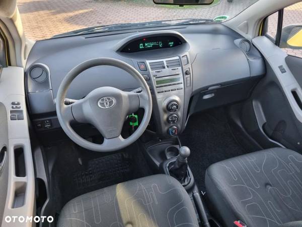 Toyota Yaris 1.0 VVT-i - 14