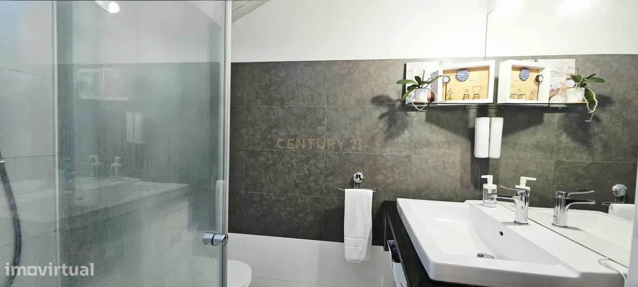 Moradia T3 junto a Praia de Mindelo-22