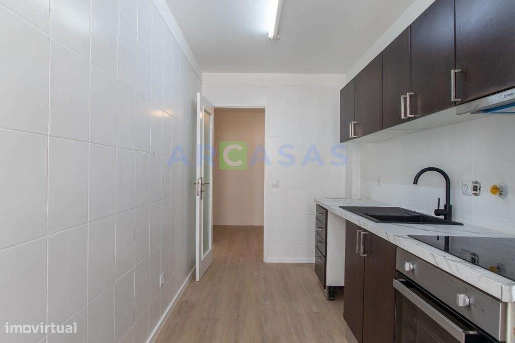 Apartamento T3  com varanda e lugar de garagem em Baguim do monte, Gon - Grande imagem: 4/25