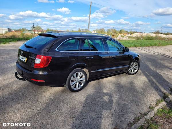 Skoda Superb 2.0 TDI DSG Elegance - 5