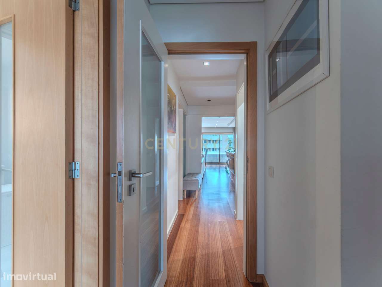 Luminoso T3+1 com Escritório e Varandas – Canidelo, Gaia-14