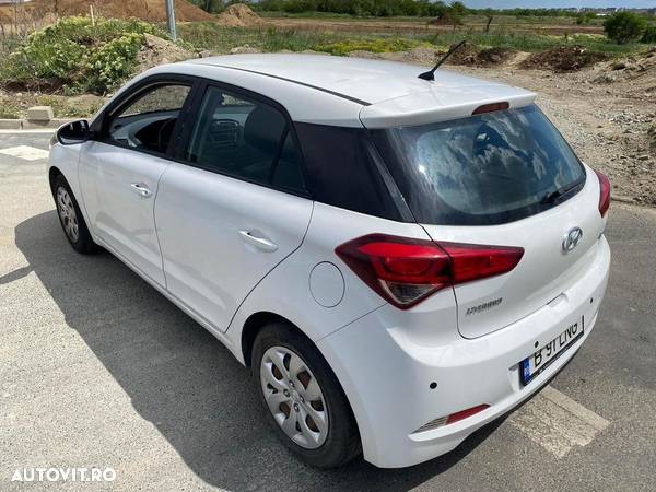 Hyundai i20 - 25