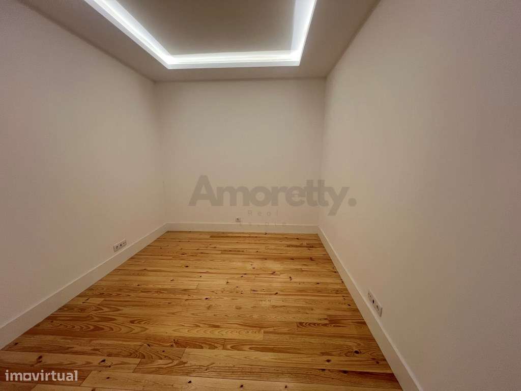 T2 Renovado em Pleno Coração de Arroios-8