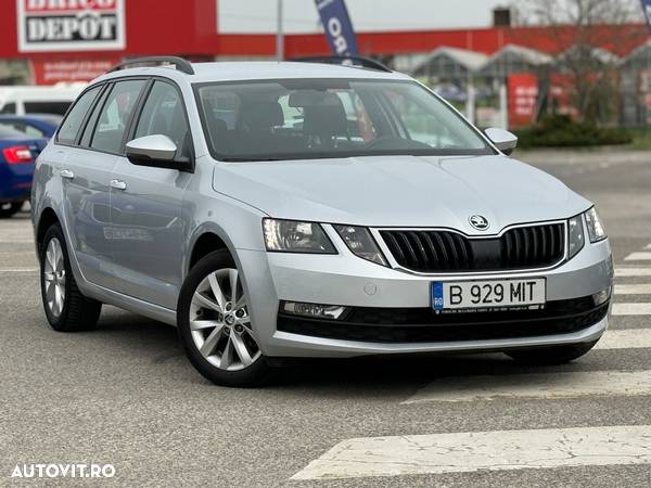 Skoda Octavia Combi Diesel 1.6 TDI DSG Ambition - 2