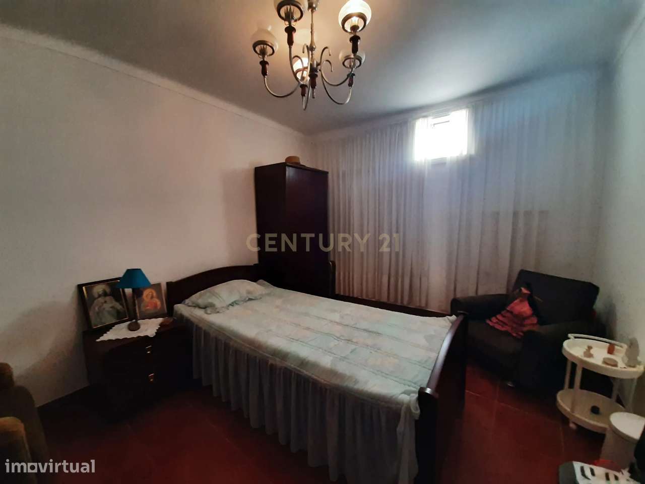 Espetacular Moradia T3 em Lousa com Garagem e Varandas-21