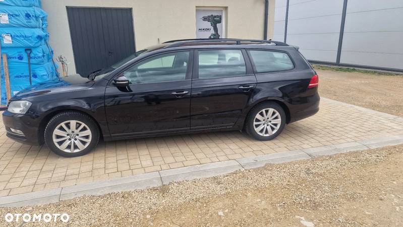 Volkswagen Passat 2.0 TDI Comfortline - 6