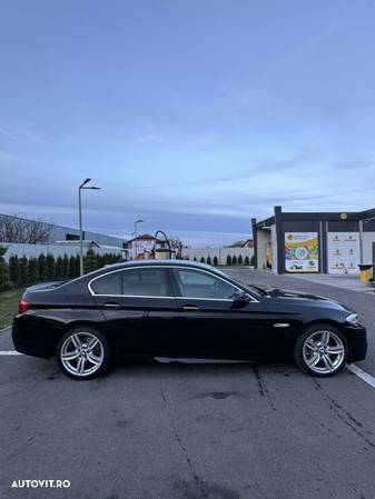 BMW Seria 5 530d xDrive - 2