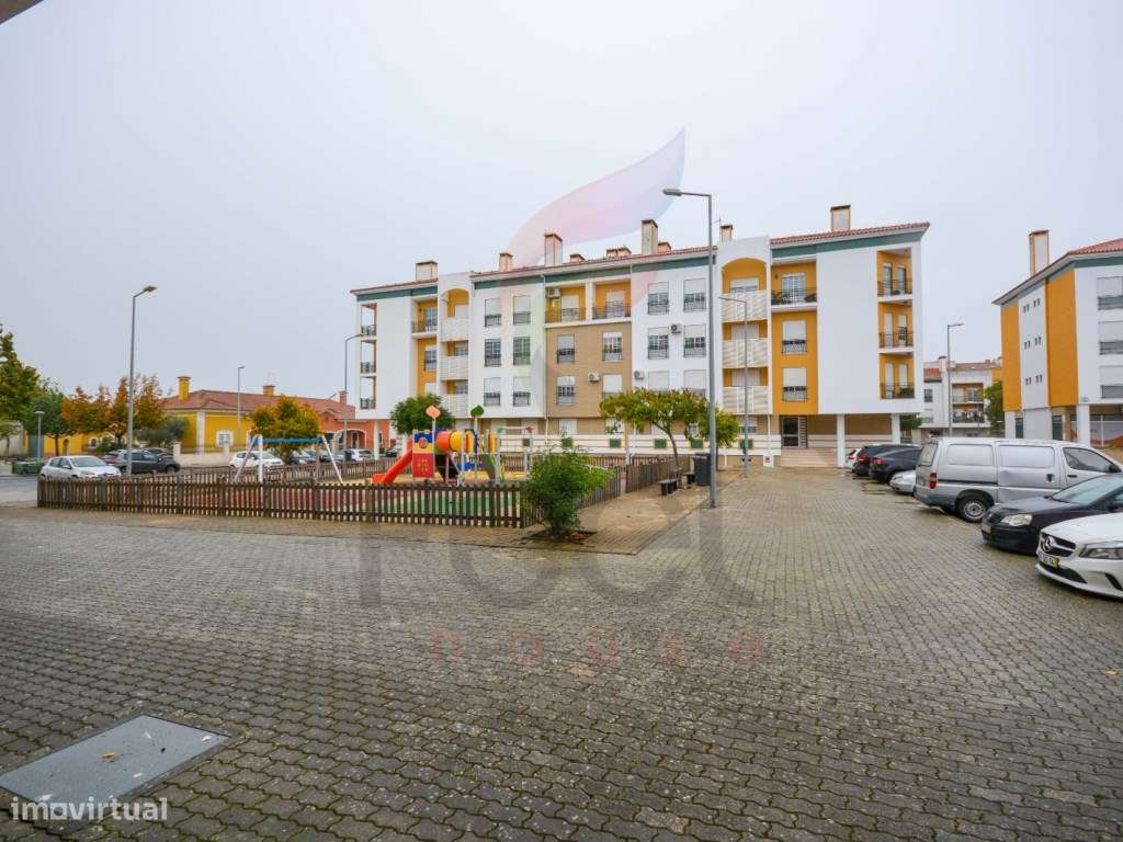 APARTAMENTO T2+2 - Grande imagem: 3/37