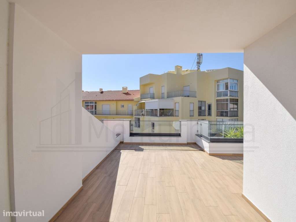 FABULOSA PENTHOUSE JUNTO À PRAIA DA PAREDE - CASCAIS-12