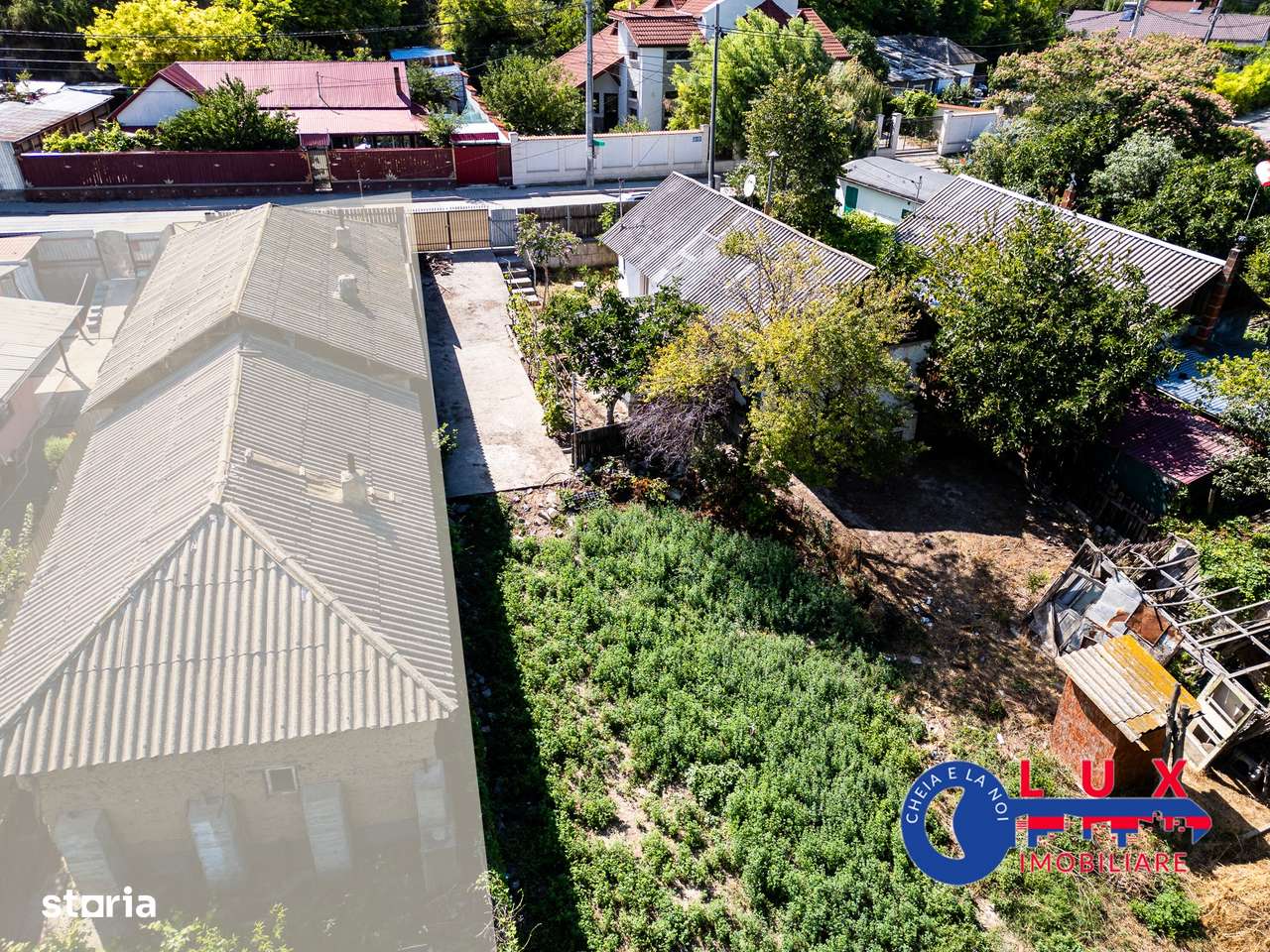 ID 7854 EXCLUSIVITATE – Teren cu casă și ieșire la canal - Imagine principală: 5/9