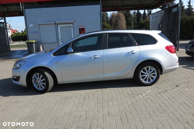 Opel Astra 1.4 Turbo Design Edition - 6