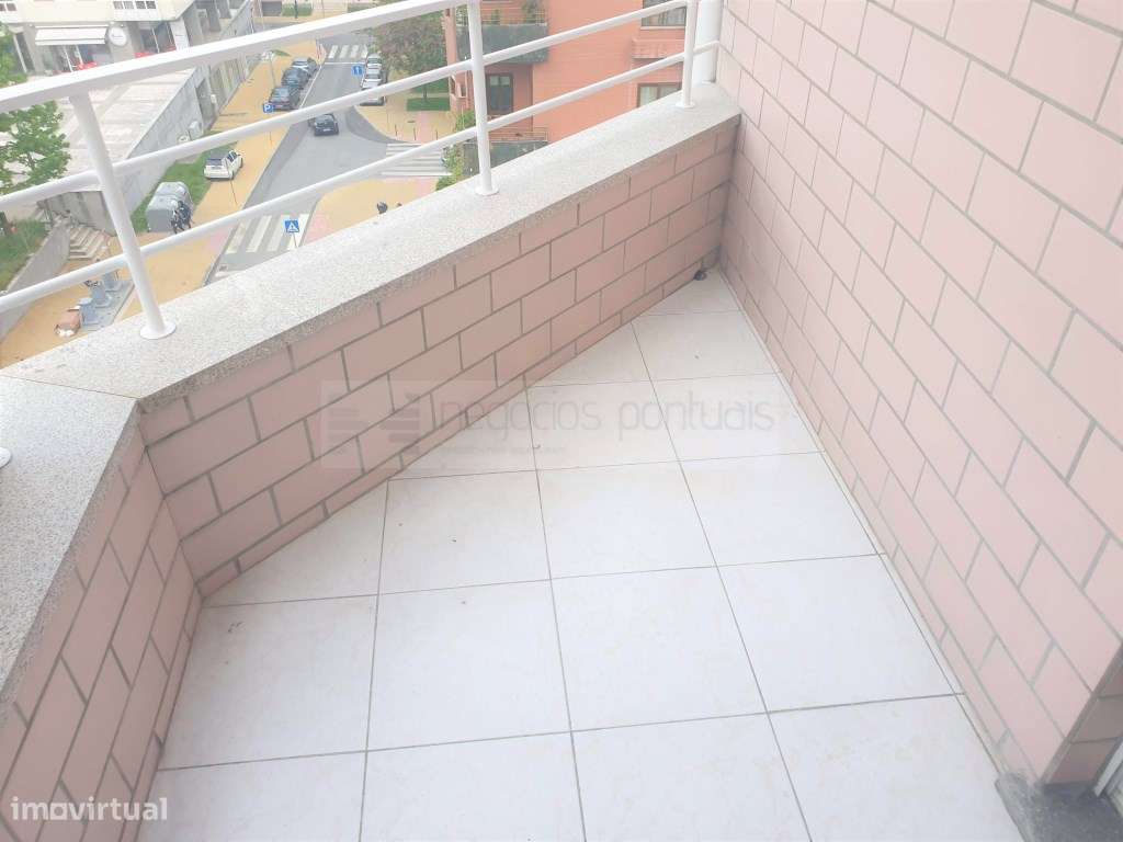 Apartamento T3 - próximo ao Braga Parque, com lugar de garagem-29