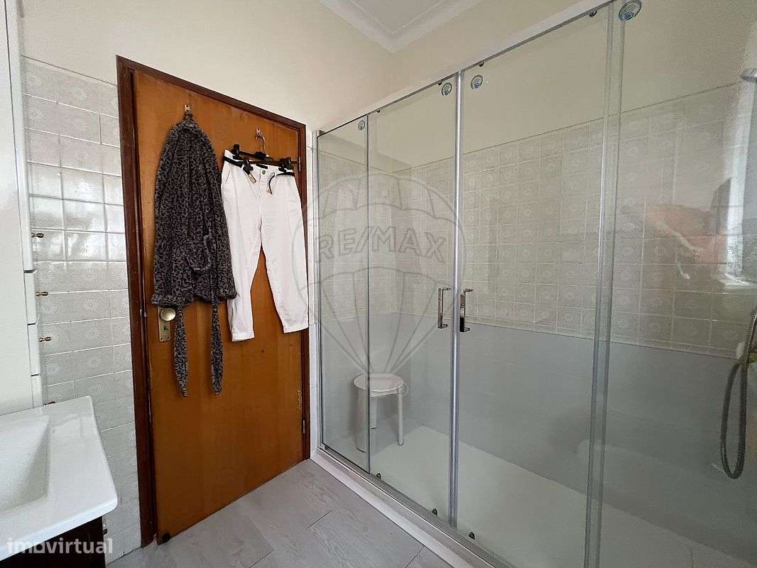 Moradia T5 para venda-17