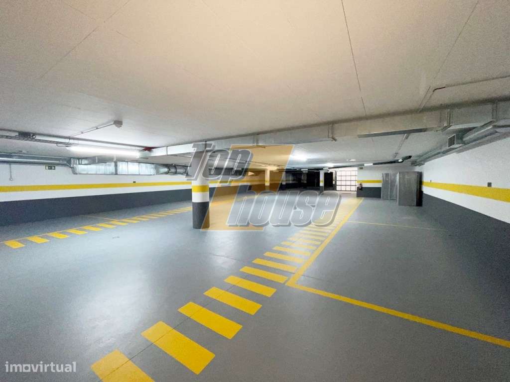 Apartamento T2 novo com parqueamento - Costa de Caparica-13