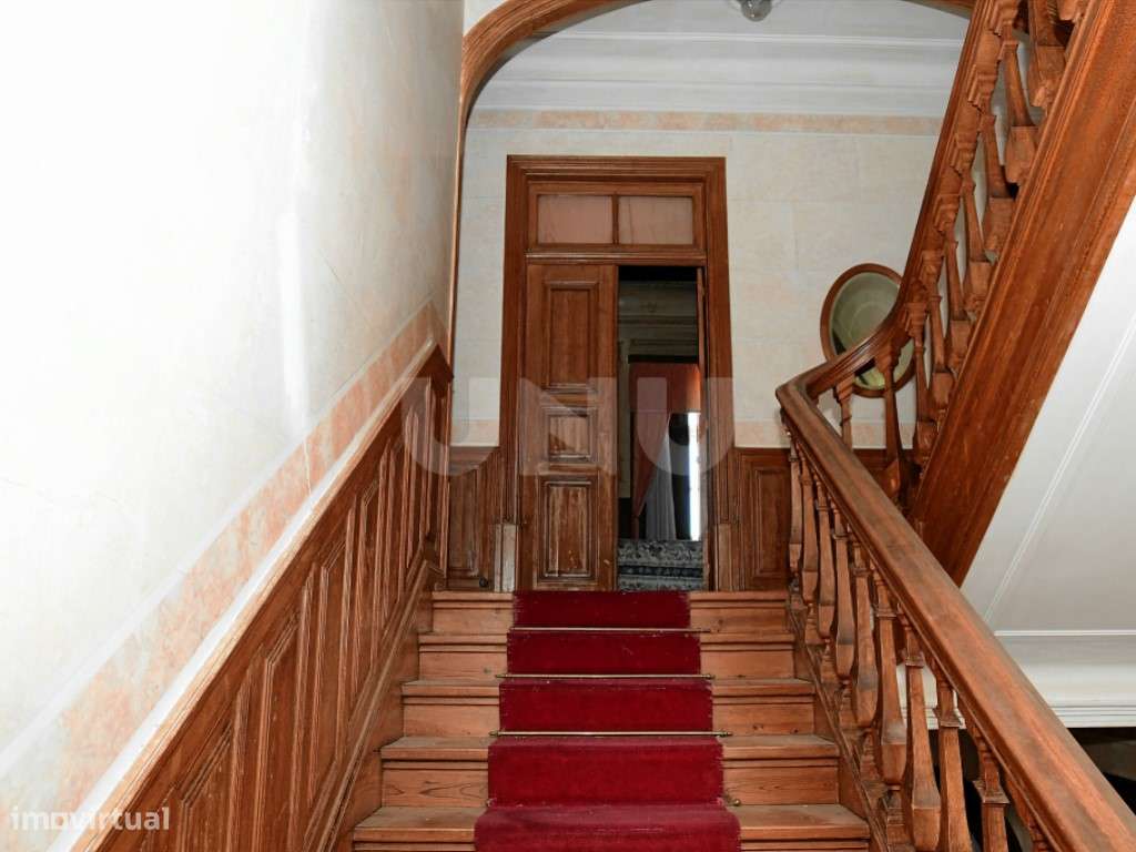 Palacete com 29 assoalhadas. - Grande imagem: 5/38