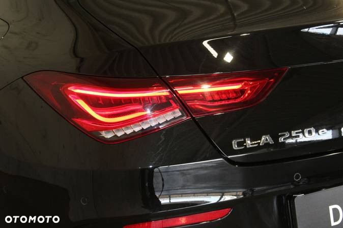 Mercedes-Benz CLA - 10