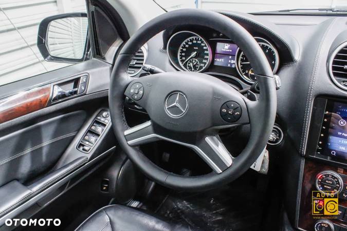 Mercedes-Benz GL 450 CDI DPF 4Matic 7G-TRONIC - 24