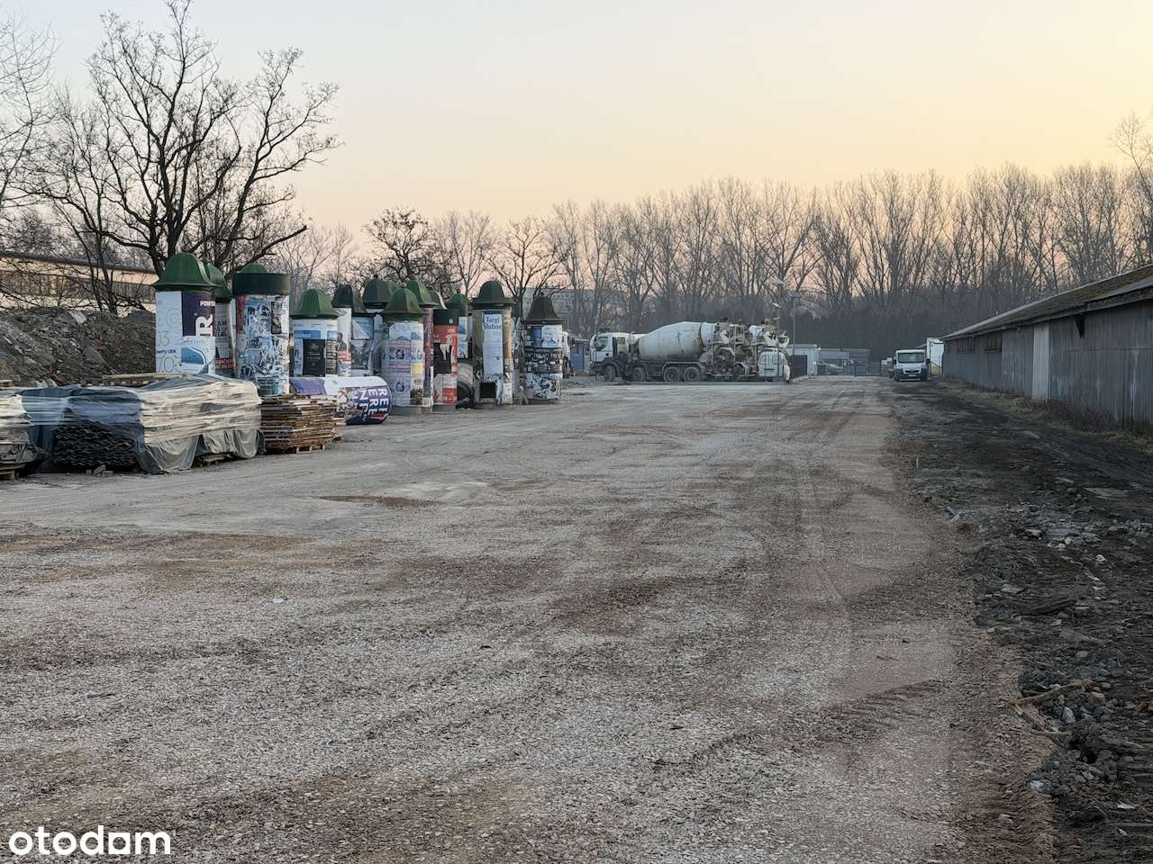 Utwardzona ogrodzona działka 20 ar z wygodnym dojazdem TIR - Pełny obrazek: 4/7