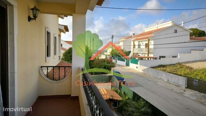 Moradia T5 com Vista de Mar Deslumbrante em Baleia, Carvoeira-24