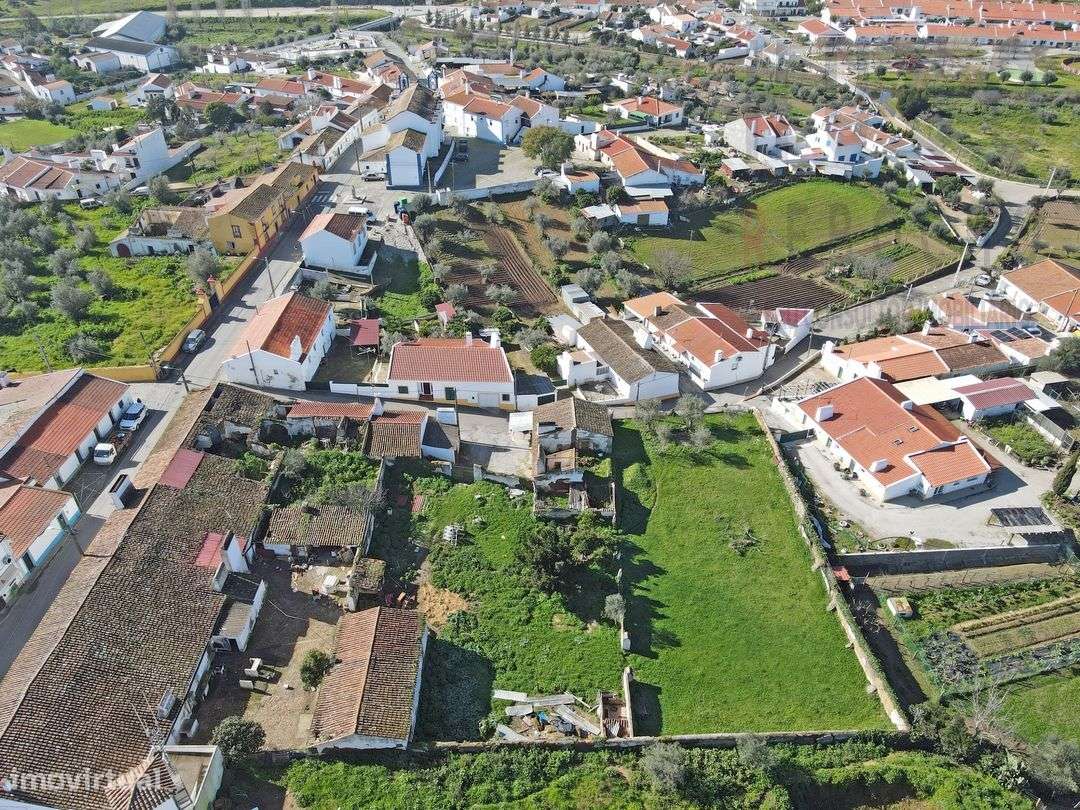 Prédio urbano plurifamiliar- N.ª Sr.ª Machede - Évora-10