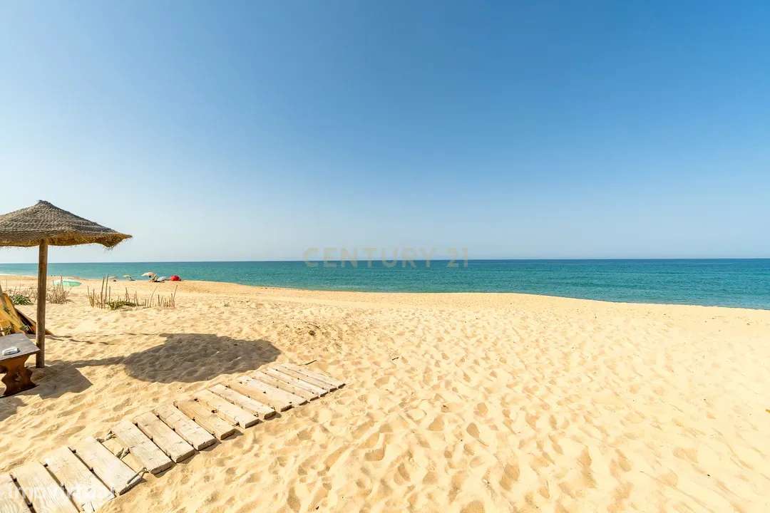 Moradia na Praia de Faro | A poucos passos do mar | Oportunidade única-12