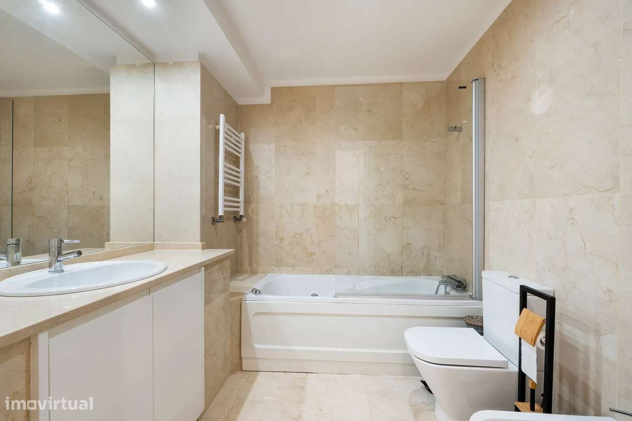 Fantástico Apartamento T3  | 212m² | Bessa | Boavista-10