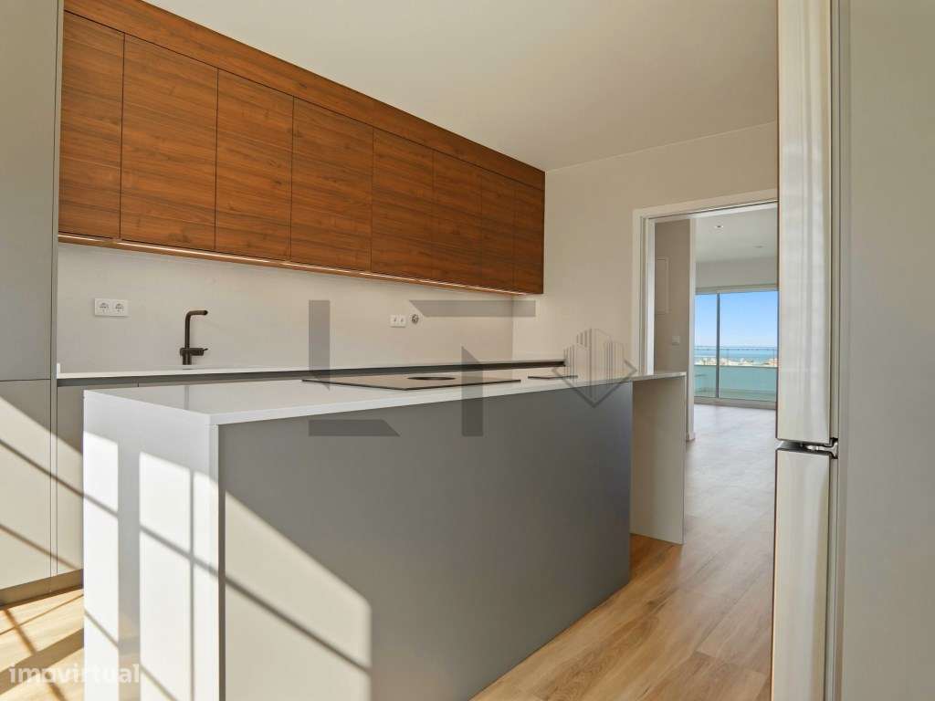 Penthouse T3 (possível T4) com Terraço, plena vista Rio e Garagem, ...-19