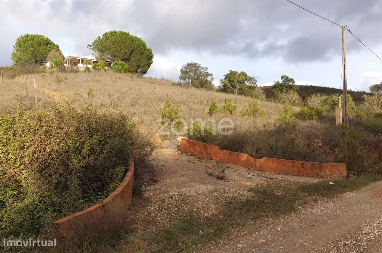 Moradia isolada T2 com terreno em Perna Seca, Messines - Grande imagem: 2/35