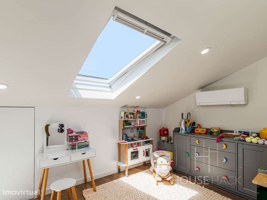 T2+2 Duplex Renovado com parqueamento e arrecadação-30