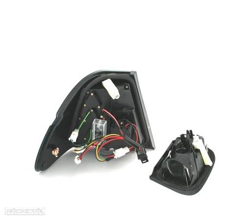 FAROLINS TRASEIROS LED PARA BMW E46 01-05 PRETO ESCURECIDO - 2