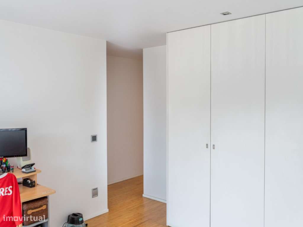 Excelente T3 c/ Garagem Fechada em Celeirós - Braga-24