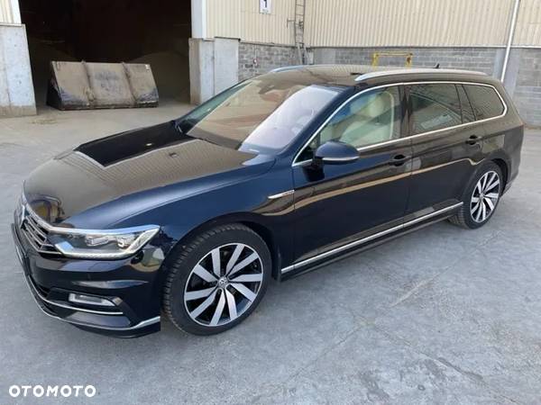 Volkswagen Passat 2.0 TDI Bi-Turbo BMT 4Mot Highline DSG - 1