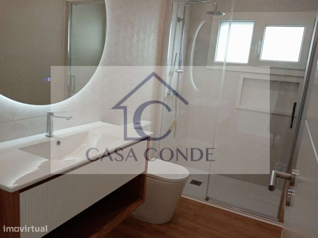 Moradia Isolada T4 Nova em Fernão Ferro - Acabamentos de Luxo-30