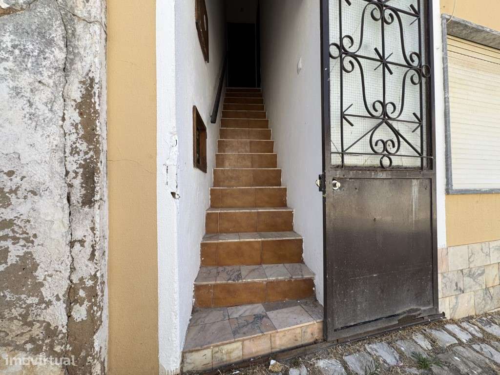 Moradia em banda à venda na Rua da Capelinha-23