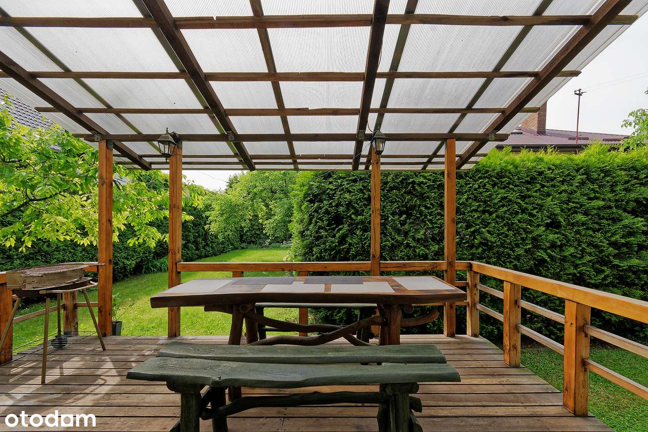 Przestronny dom z 7 pokojami i garażem W Chełmie.-19