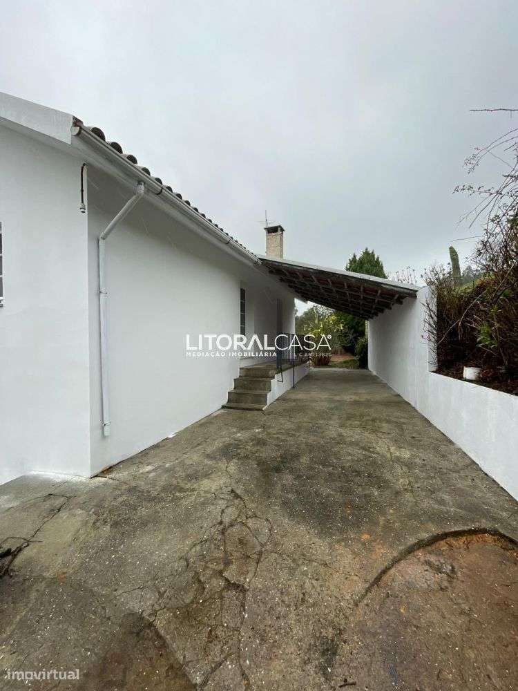 Moradia T3 Remodelada - Silva Escura-12