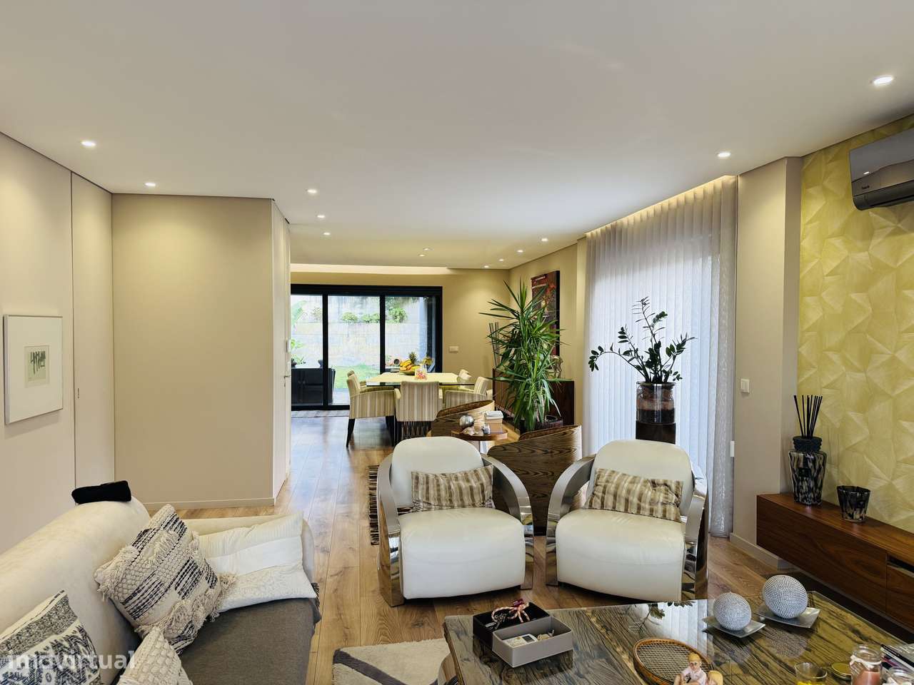 Moradia 3 frentes 200m praia-4