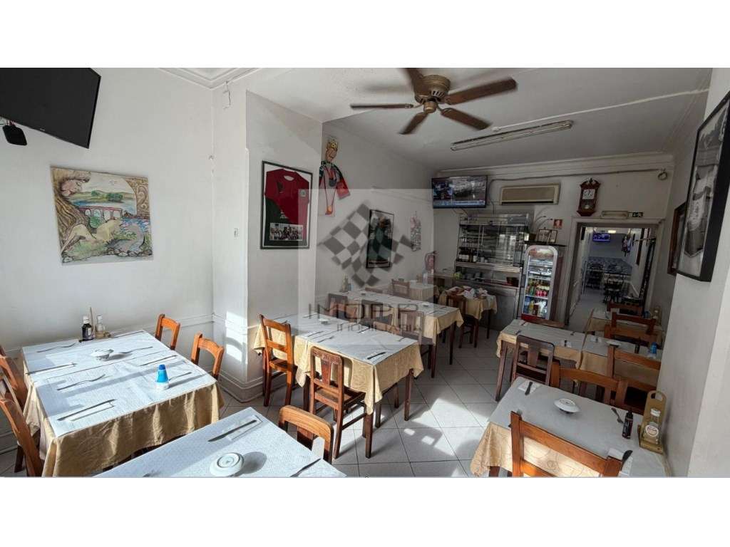 Excelente oportunidade de loja / restaurante nas Avenidas Novas-4