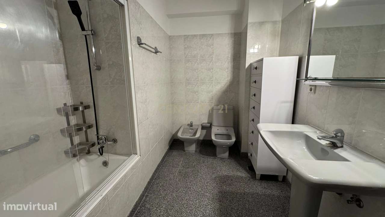 T2+1 na Av. de França – Porto | Junto ao Metro-12
