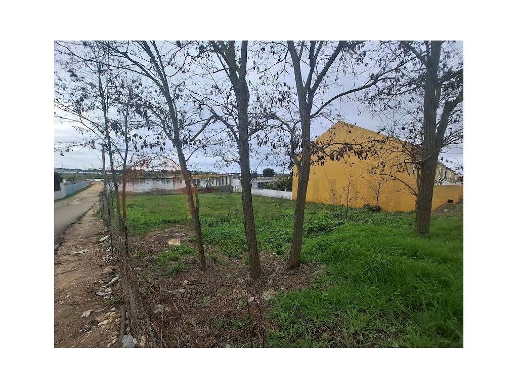 Venda de lote de terreno urbano com 641,61 m2, vedado, destinado a ... - Grande imagem: 4/12