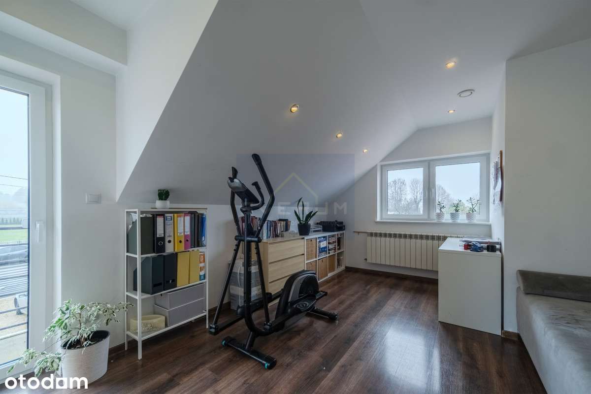 Piękny dom w Krasicach gm. Mstów-15