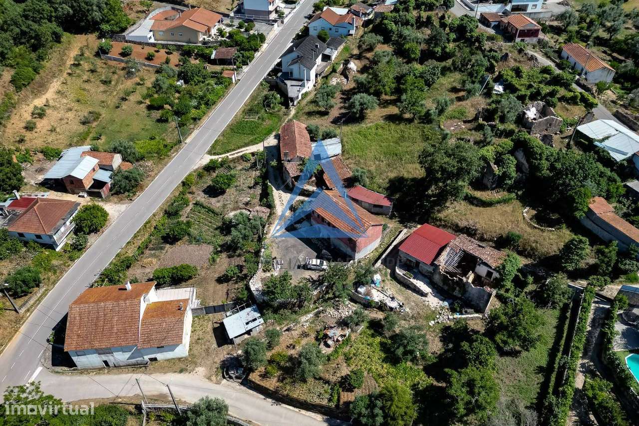 Moradia T3 com enorme potencial e vista panorâmica sobre a serra –...-7
