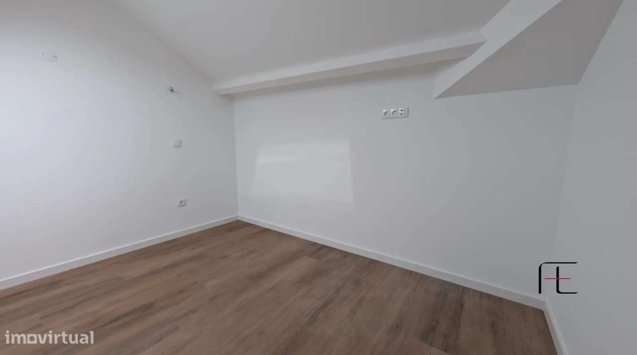 Moradia em Banda T1, Porto, Porto-7