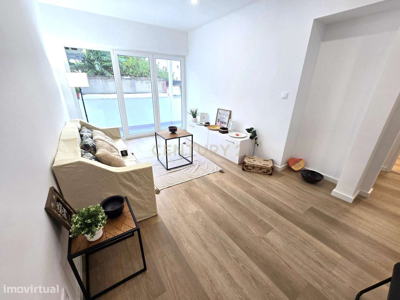 Apartamento T2 Totalmente Remodelado em Almada, Cova da Piedade - Grande imagem: 4/33