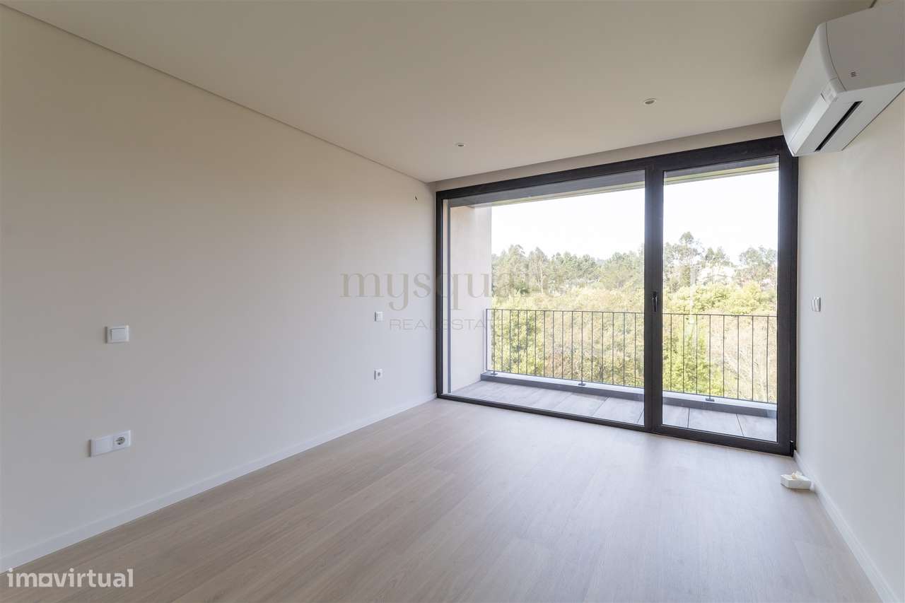 Moradia T3 de 2 frentes com jardim em São Pedro da Cova, Gondomar-6